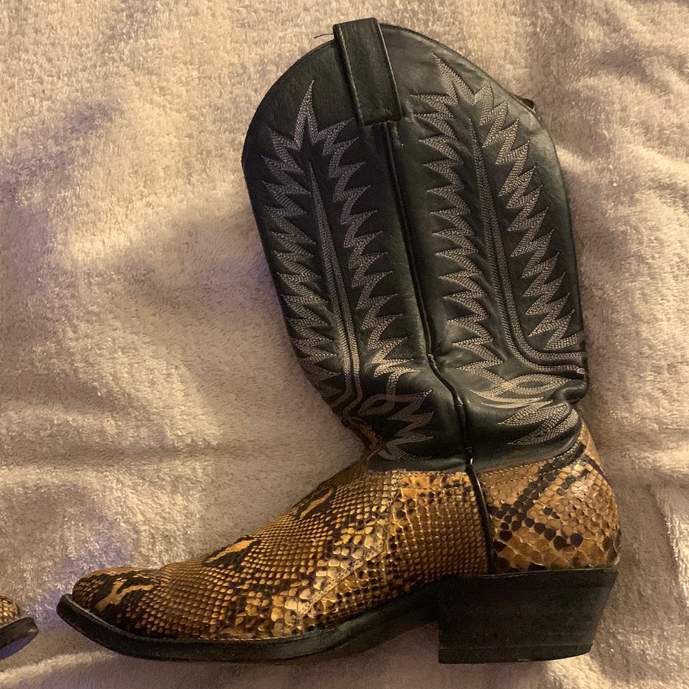 Vintage Cow Town Snake Skin Boots